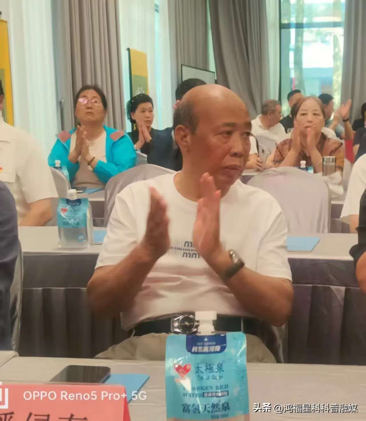 1748262570176023.jpg 98a1cb7616601816c6fe2293e1eefcd.jpg